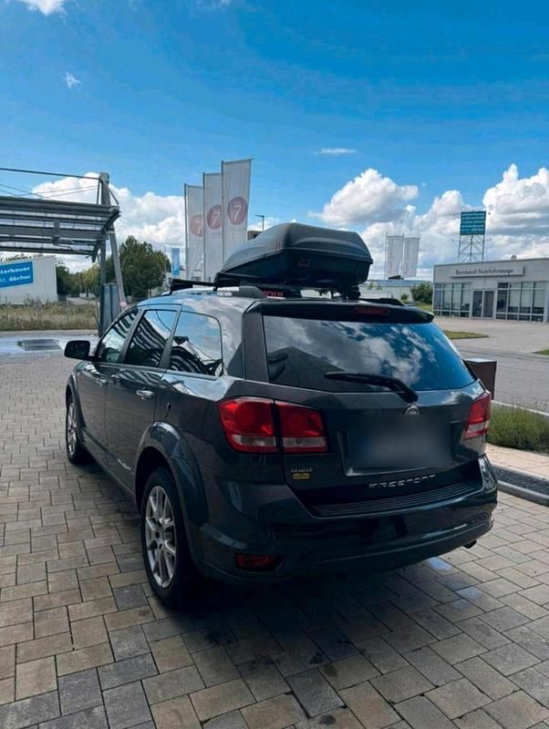 Gebraucht Fiat Freemont 170 PS (125 kW) 2015 Grau SUV