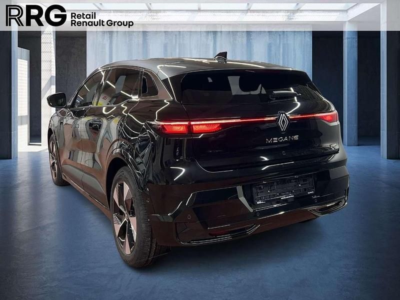 Używany Renault Megane E-Tech Komfort 160 kW (218 KM) 2025 Czarny Sedan/Limuzyna