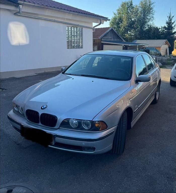 Gebraucht BMW 528 193 PS (141 kW) 1999 Silber Limousine