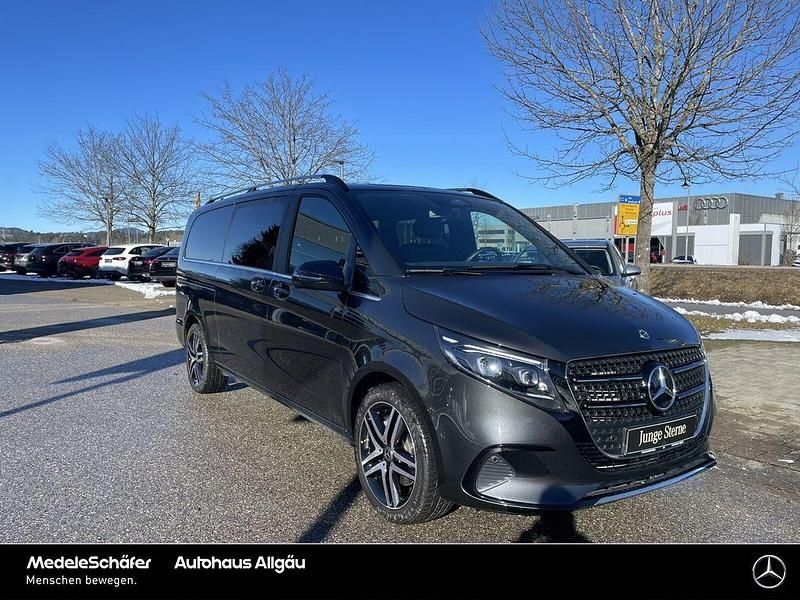 Gebraucht Mercedes V300 Avantgarde 237 PS (174 kW) 2025 Graphitgrau Van / Kleinbus
