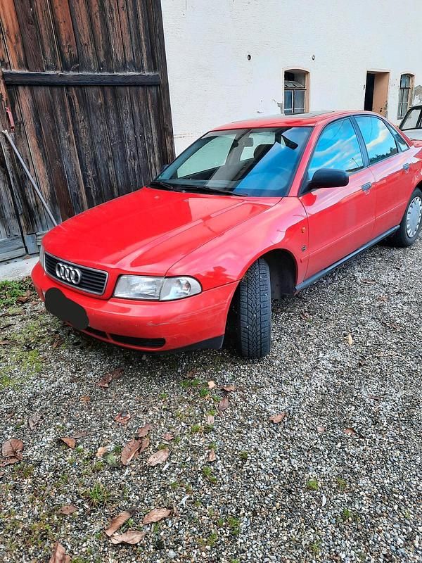 Rot Gebraucht 1996 Audi A4 Limousine | 700 € - Bild 1/2