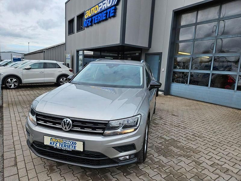Silber Gebraucht 2020 VW Tiguan IQ Drive SUV | 24.490 € (Fairer Preis) - Bild 1/4