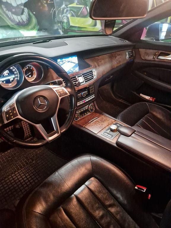 Gebraucht Mercedes CLS350 265 PS (194 kW) 2012 Grün Limousine