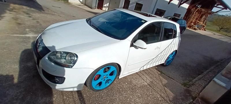 Weiß Gebraucht 2006 VW Golf V Edition Limousine | 5.400 € (Fairer Preis) - Bild 1/4