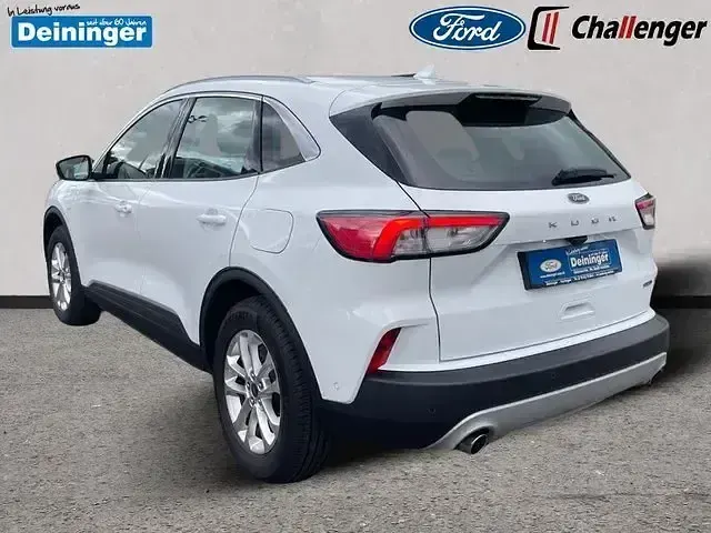 Gebraucht Ford Kuga Titanium 224 PS (164 kW) 2021 Frostweiß SUV