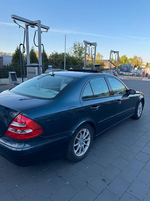 Usata Mercedes E200 163 CV (119 kW) 2003 Berlina
