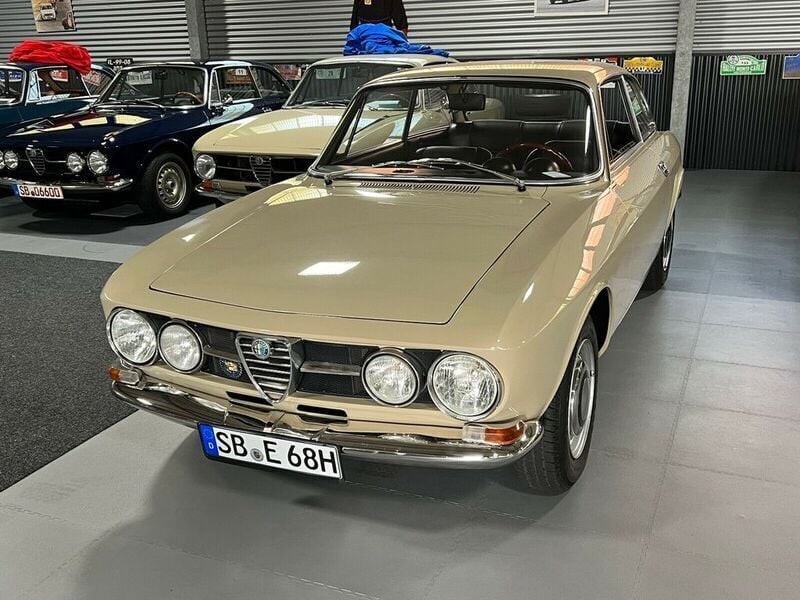 Gebraucht Alfa Romeo 1750 116 PS (85 kW) 1968 Beige Limousine