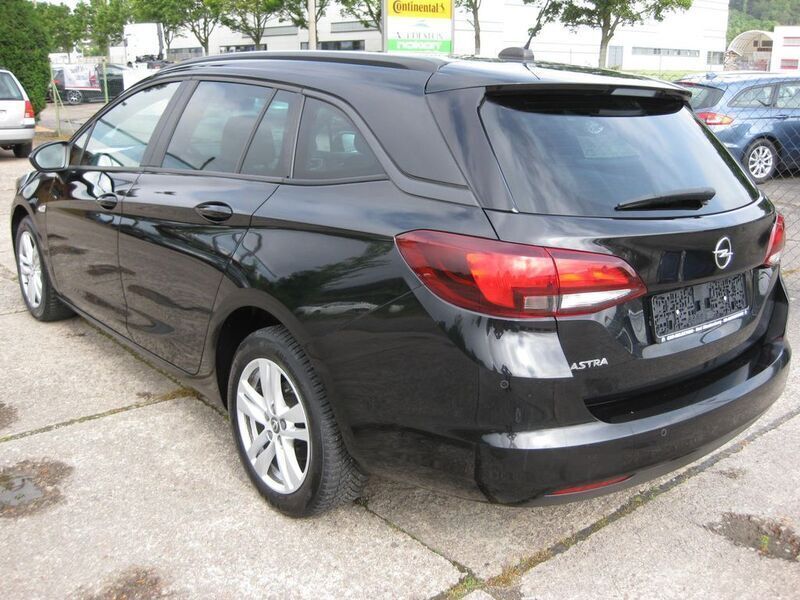 Gebraucht Opel Astra 105 PS (77 kW) 2021 Onyx schwarz (metallic) Kombi