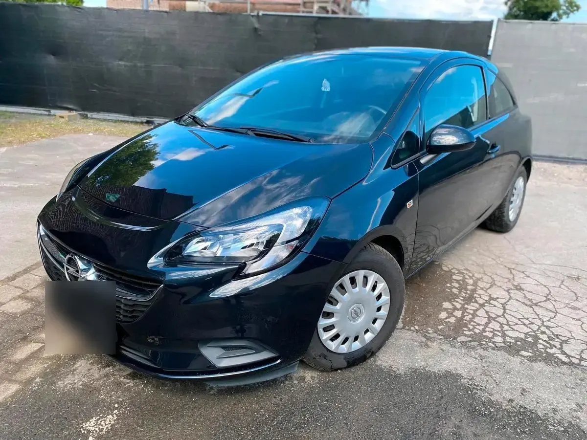 Gebraucht Opel Corsa 90 PS (66 kW) 2015 Schwarz Kleinwagen