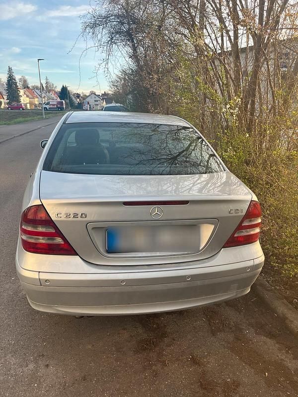 Gebraucht Mercedes C220 150 PS (110 kW) 2005 Grau Limousine