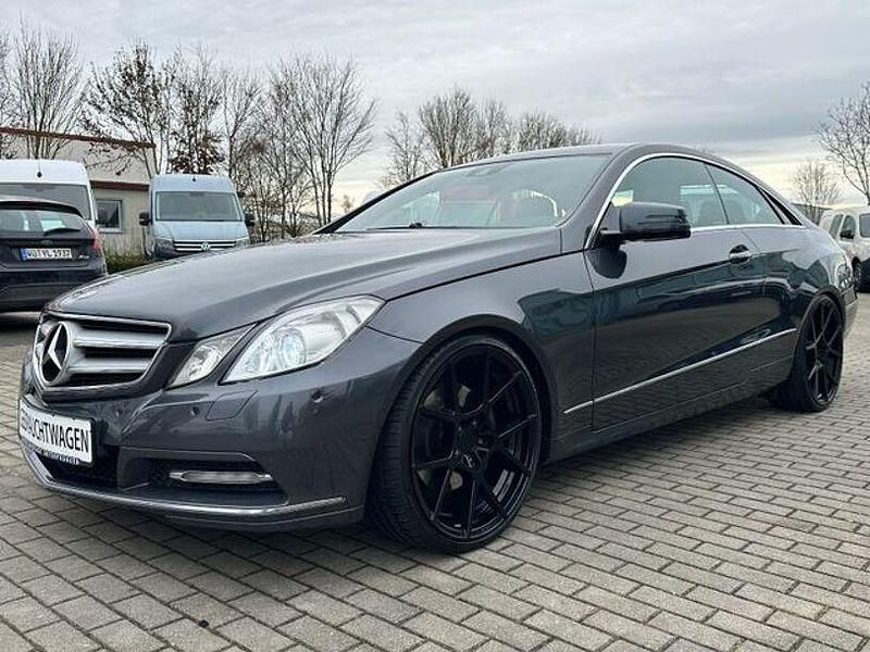 Gebraucht Mercedes E300 Avantgarde 252 PS (185 kW) 2012 Grau Coupé