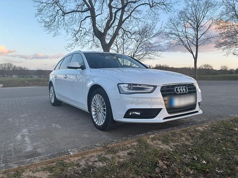 Gebraucht Audi A4 Attraction 120 PS (88 kW) 2013 Weiß Kombi