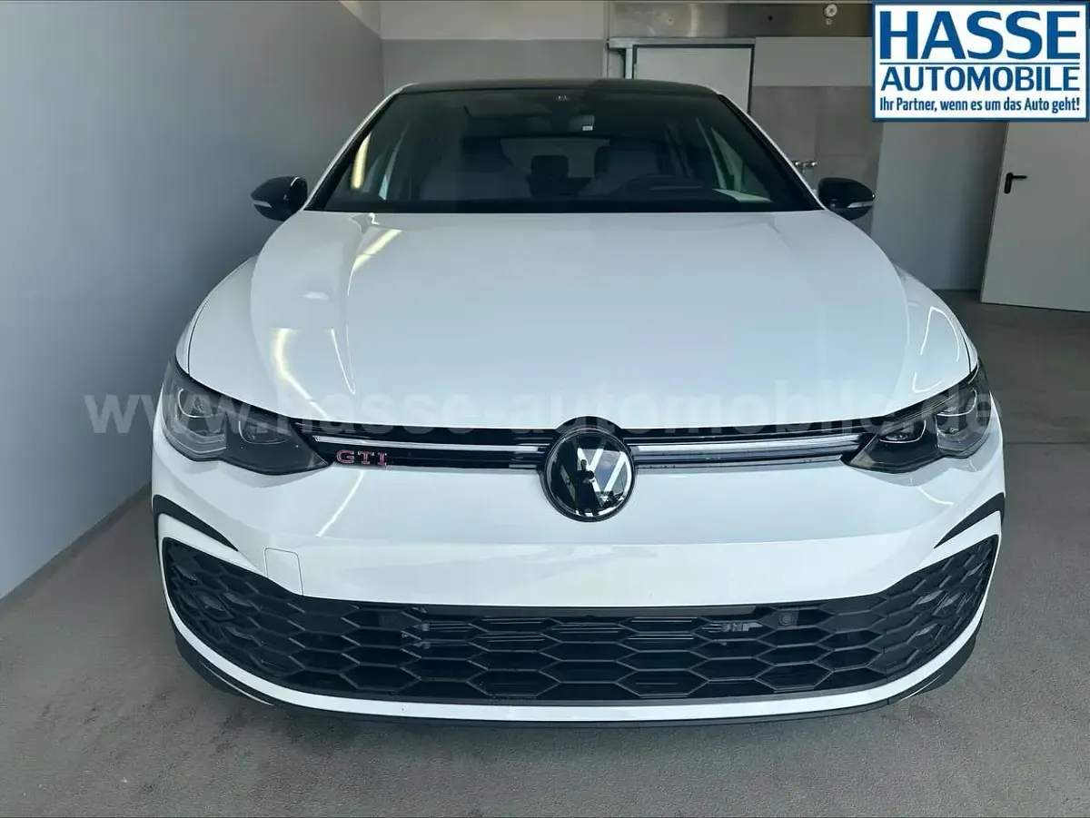 Gebraucht VW Golf VIII GTI 265 PS (194 kW) 2024 [0q0q] pure white Limousine