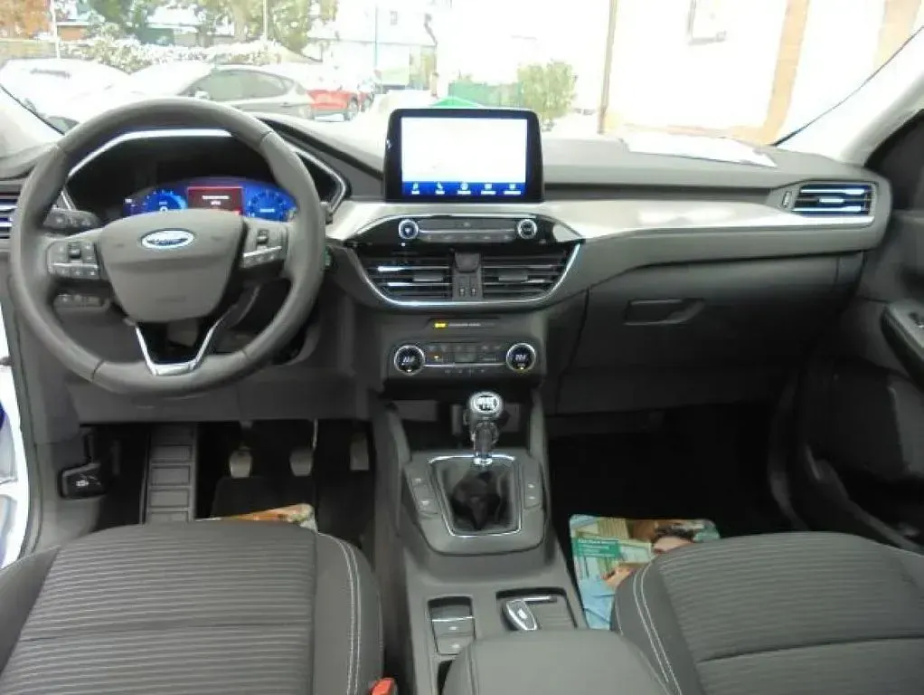 Używany Ford Kuga Titanium 150 KM (110 kW) 2021 Biały SUV
