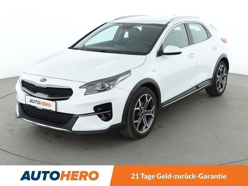Weiß Gebraucht 2021 Kia XCeed Vision SUV | 20.750 € (Fairer Preis) - Bild 1/3
