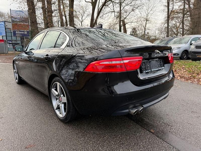 Gebraucht Jaguar XE Prestige 179 PS (131 kW) 2016 Schwarz Limousine
