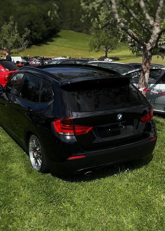 Gebraucht BMW X1 177 PS (130 kW) 2011 Schwarz SUV