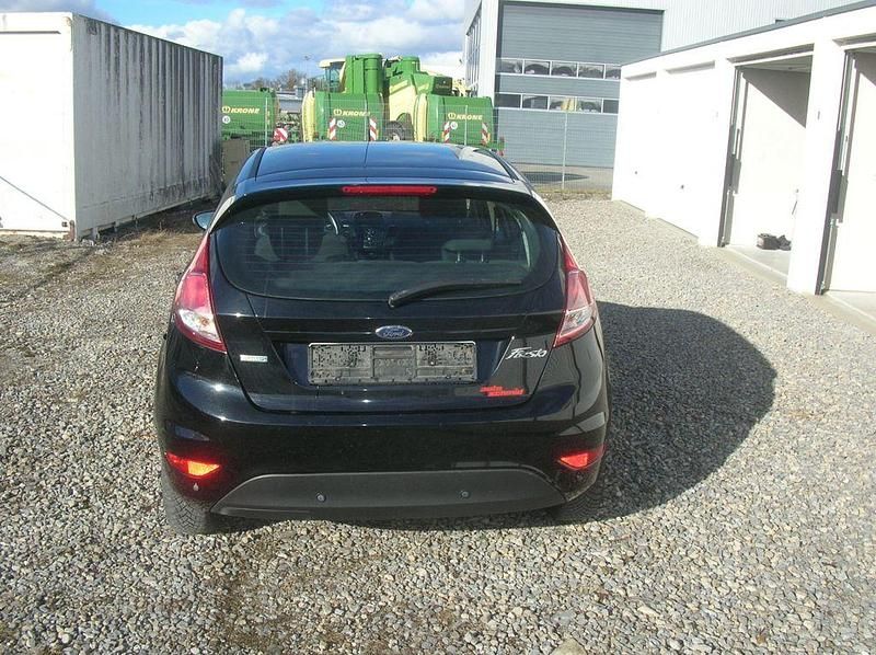 Gebraucht Ford Fiesta 101 PS (74 kW) 2017 Iridiumschwarz metallic Limousine