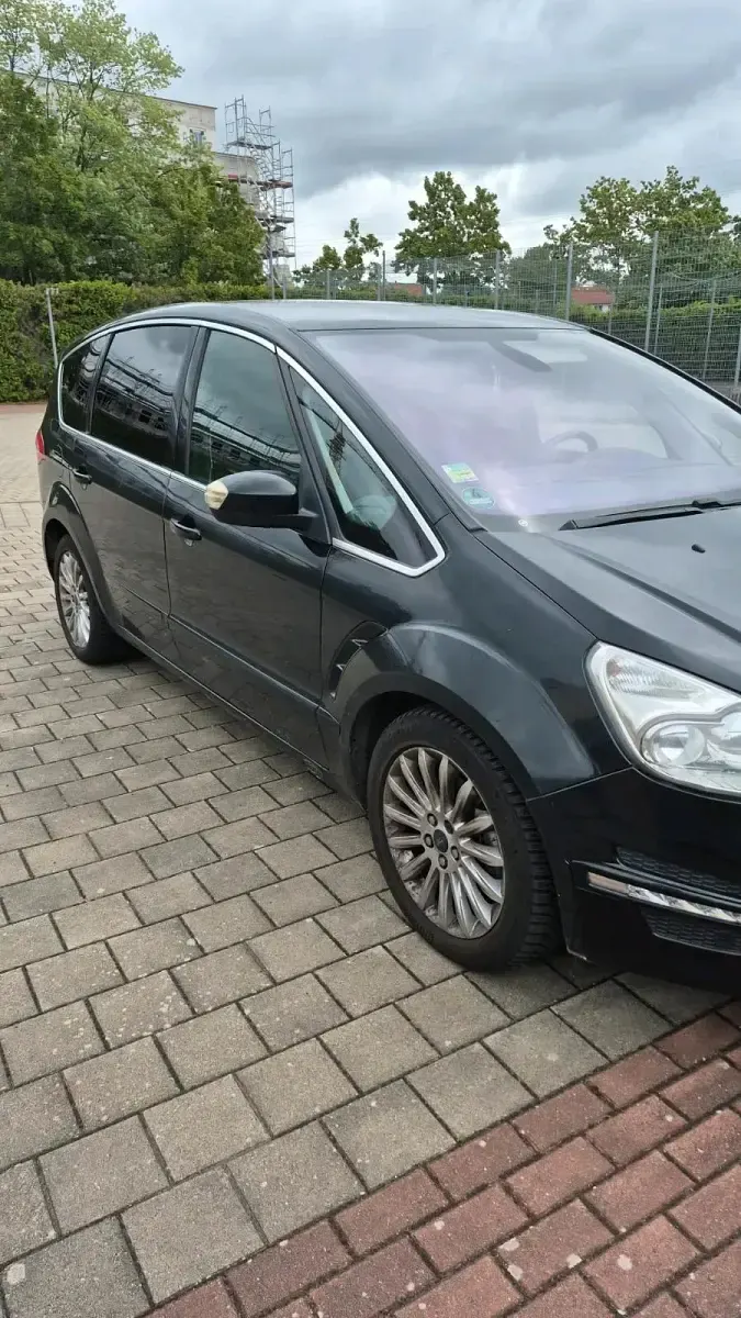 Gebraucht Ford S-MAX S 163 PS (119 kW) 2026 Schwarz Van / Kleinbus