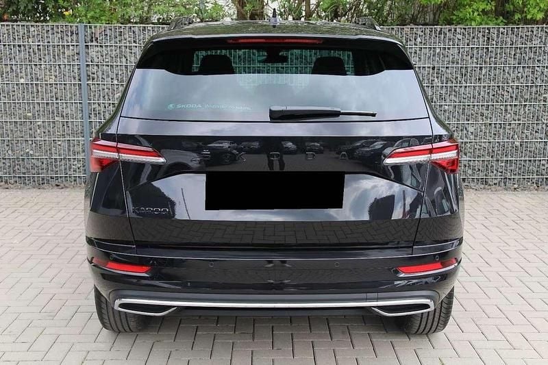 Gebraucht Skoda Karoq SportLine 150 PS (110 kW) 2023 Schwarz SUV