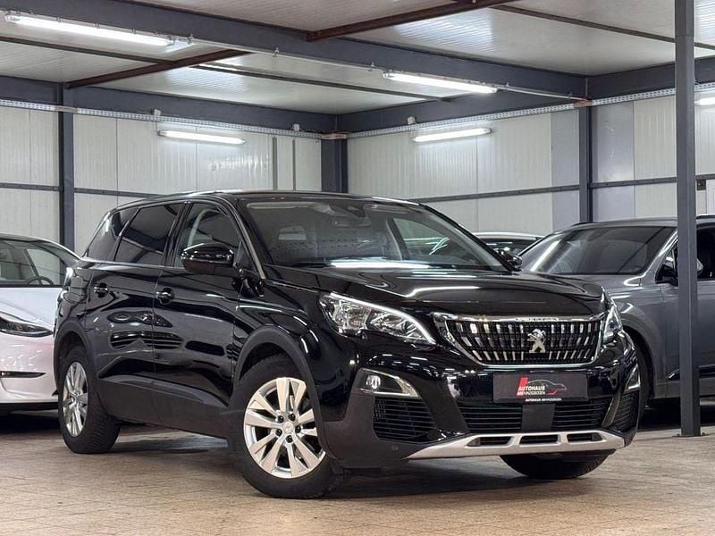 Schwarz Gebraucht 2019 Peugeot 5008 Business-Line Van / Kleinbus | 16.590 € (Guter Preis) - Bild 1/4