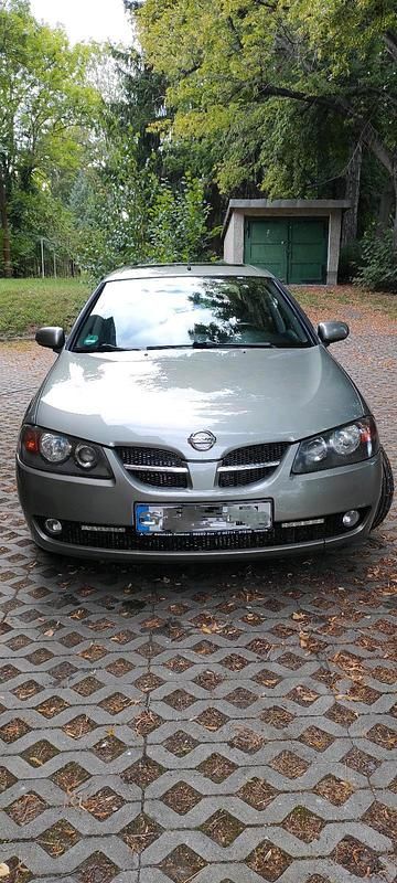 Grau Gebraucht 2006 Nissan Almera Coupé | 1.200 € (Fairer Preis) - Bild 1/4