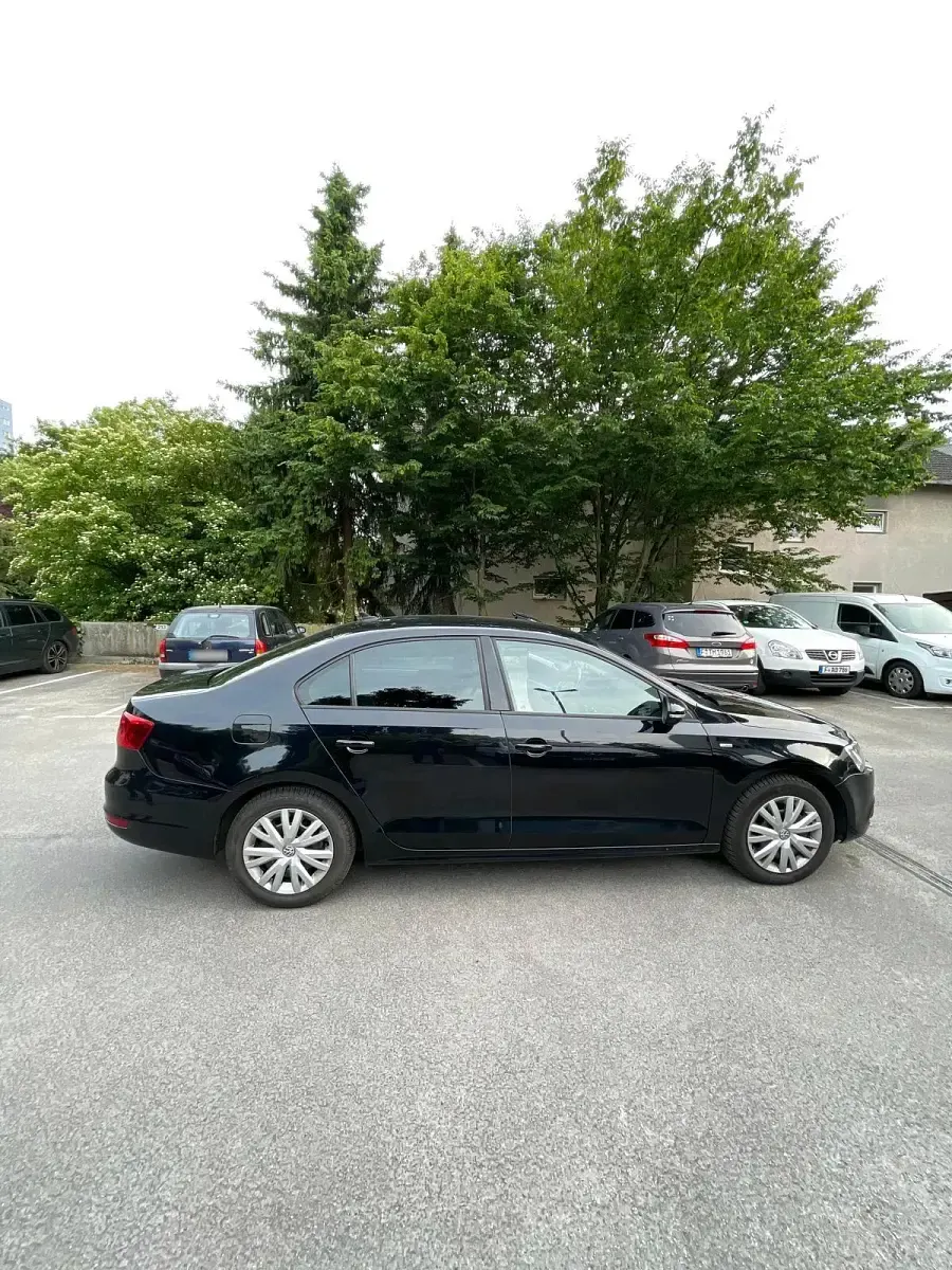 Gebraucht VW Jetta 121 PS (88 kW) 2026 Schwarz Limousine
