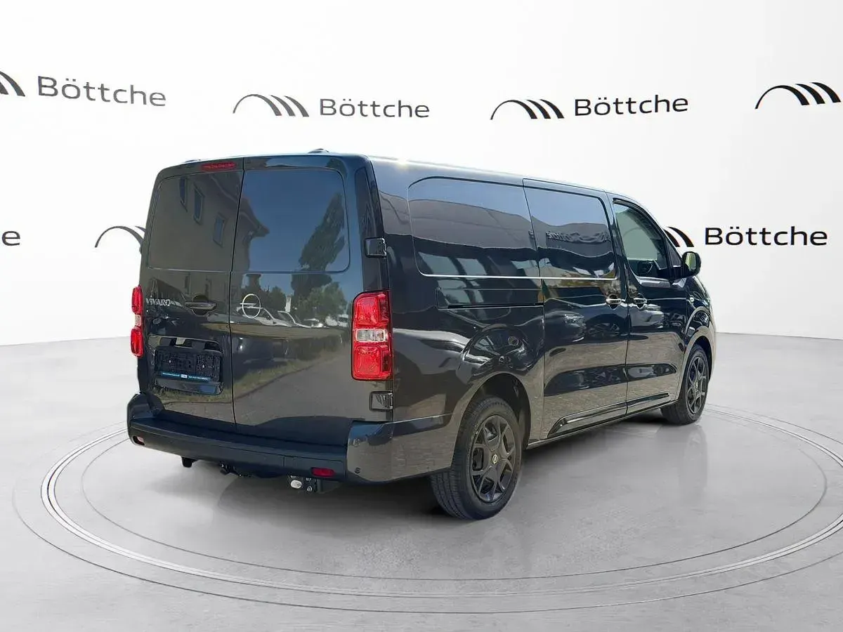 Neu Opel Vivaro-e Combi 179 PS (131 kW) 2026 Lackierung merkurgrau/typ aussenverkleidung metalliclackierung Van / Kleinbus