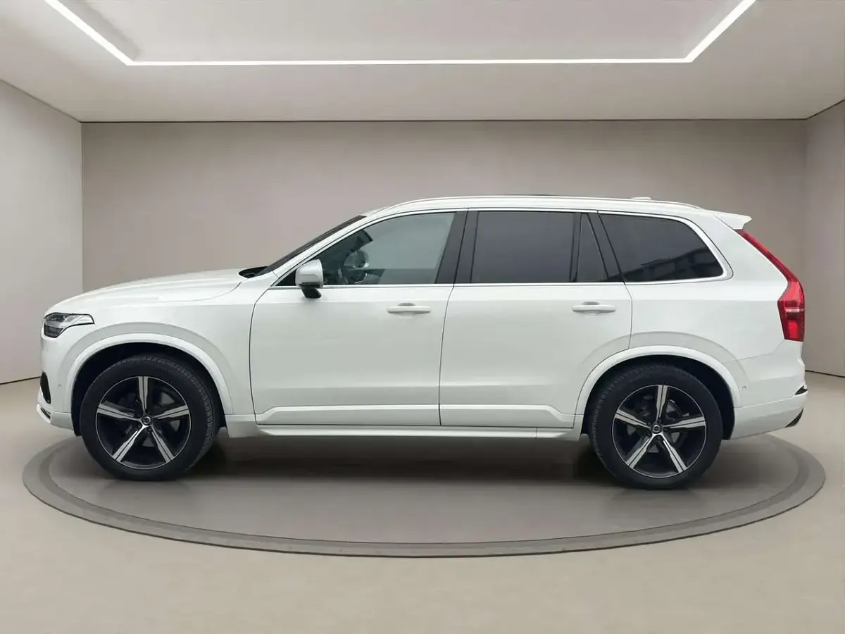 Gebraucht Volvo XC90 R-Design 235 PS (172 kW) 2017 Ice white SUV