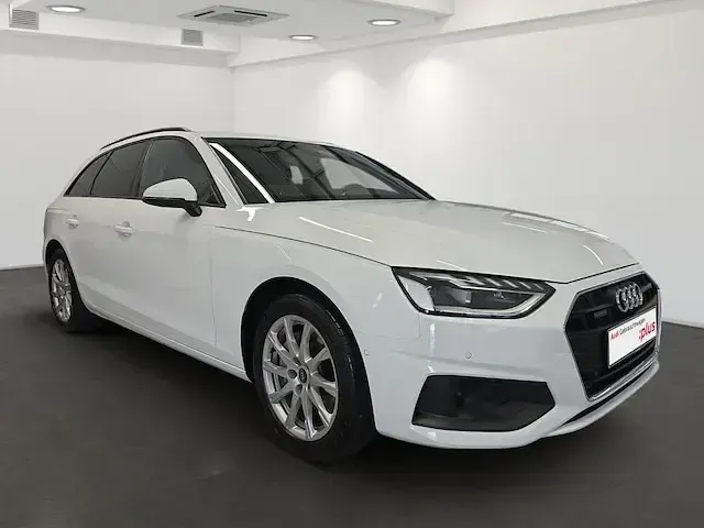 Gebraucht Audi A4 Ambiente 204 PS (150 kW) 2023 Ibisweiß Kombi