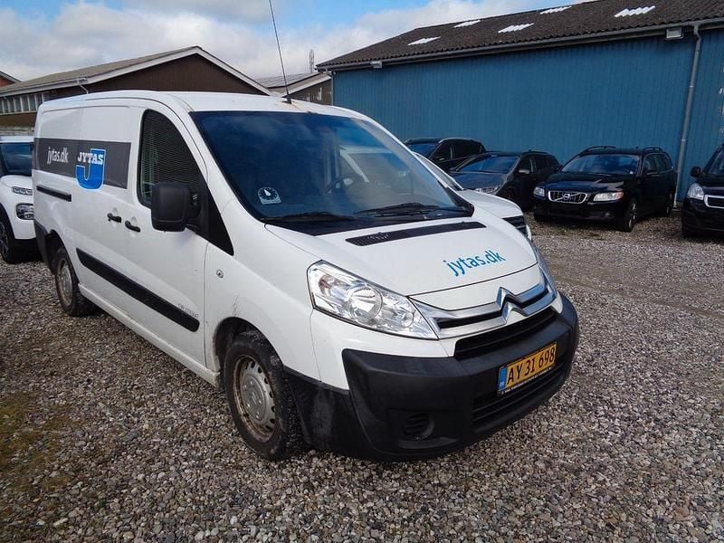 Gebraucht Citroën Jumpy 128 PS (94 kW) 2016 Weiß Van / Kleinbus