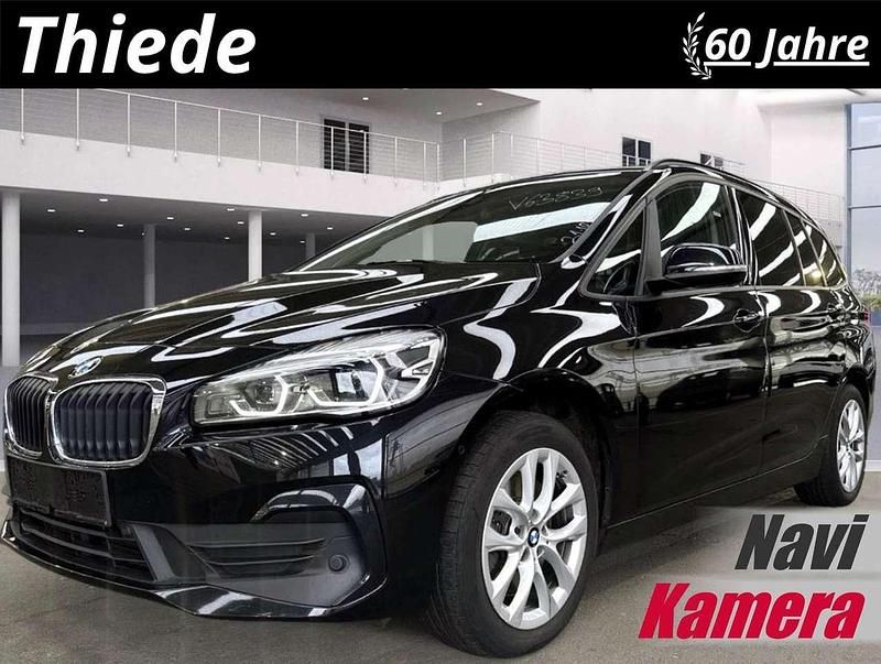 Saphirschwarz metallic Gebraucht 2022 BMW 218 Gran Tourer Advantage Van / Kleinbus | 21.690 € (Fairer Preis) - Bild 1/3