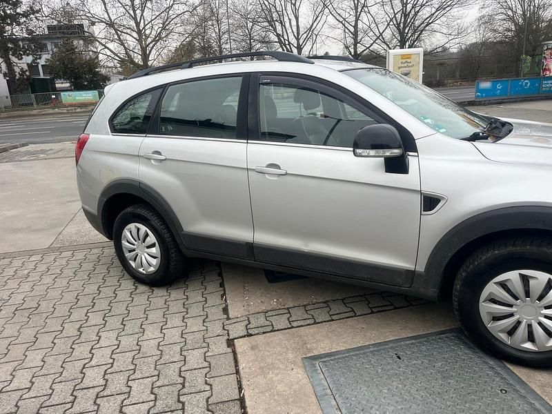 Gebraucht Chevrolet Captiva 150 PS (110 kW) 2008 Silber SUV