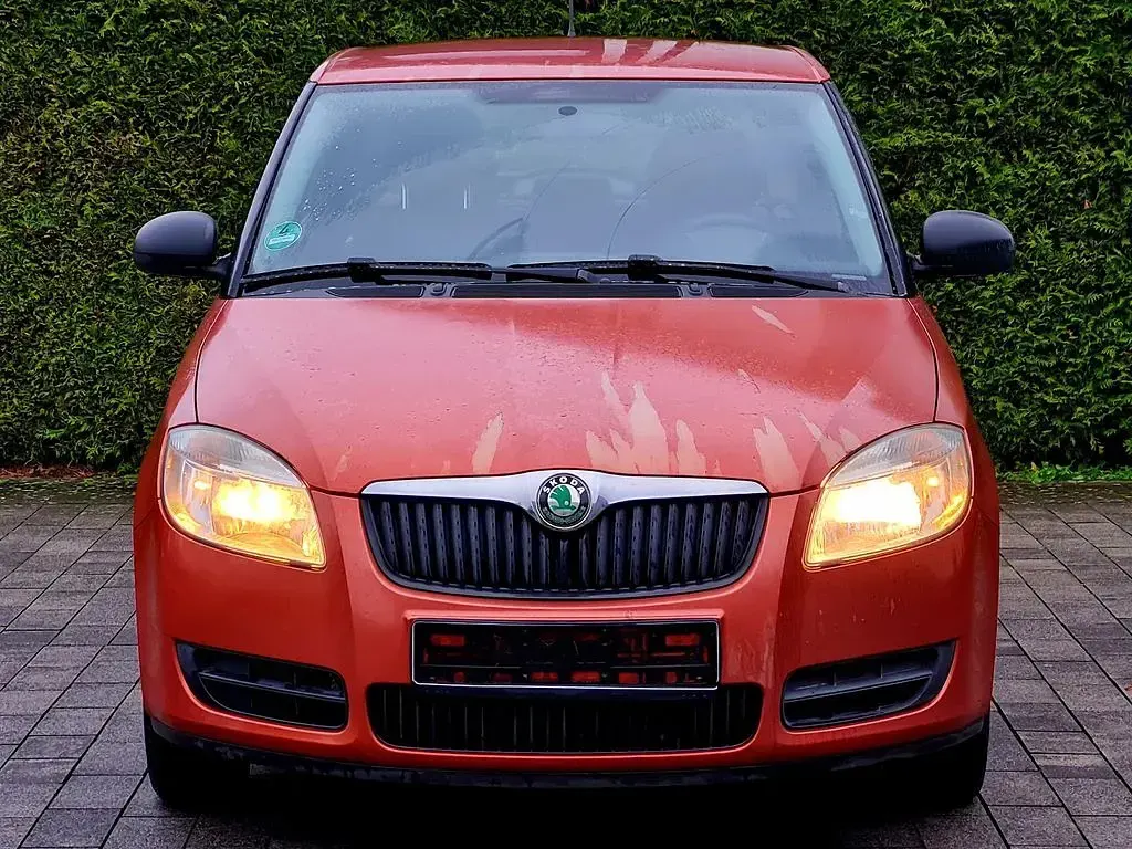 Gebraucht Skoda Fabia Classic 60 PS (44 kW) 2010 Orange Limousine