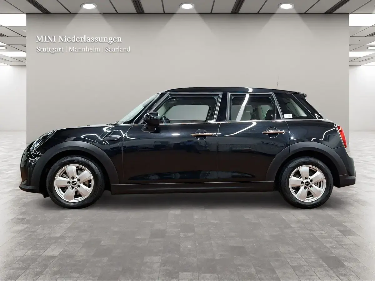 Gebraucht Mini Cooper 136 PS (100 kW) 2023 Schwarz Kleinwagen