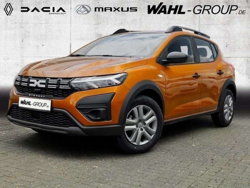 Taklamakanorange metallic (or Gebraucht 2023 Dacia Sandero Essentiel Kleinwagen | 16.039 € (Fairer Preis) - Bild 1/4