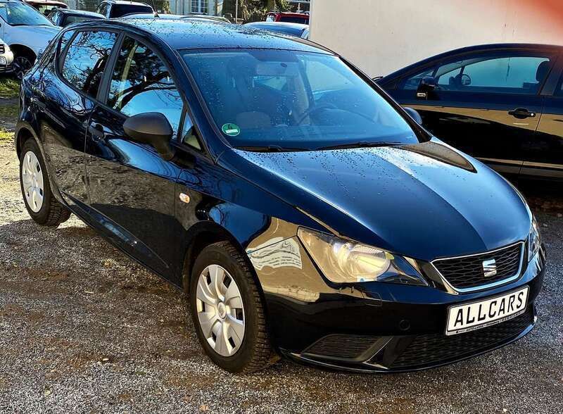 "universo" schwarz Gebraucht 2014 Seat Ibiza Reference Limousine | 7.500 € (Fairer Preis) - Bild 1/4