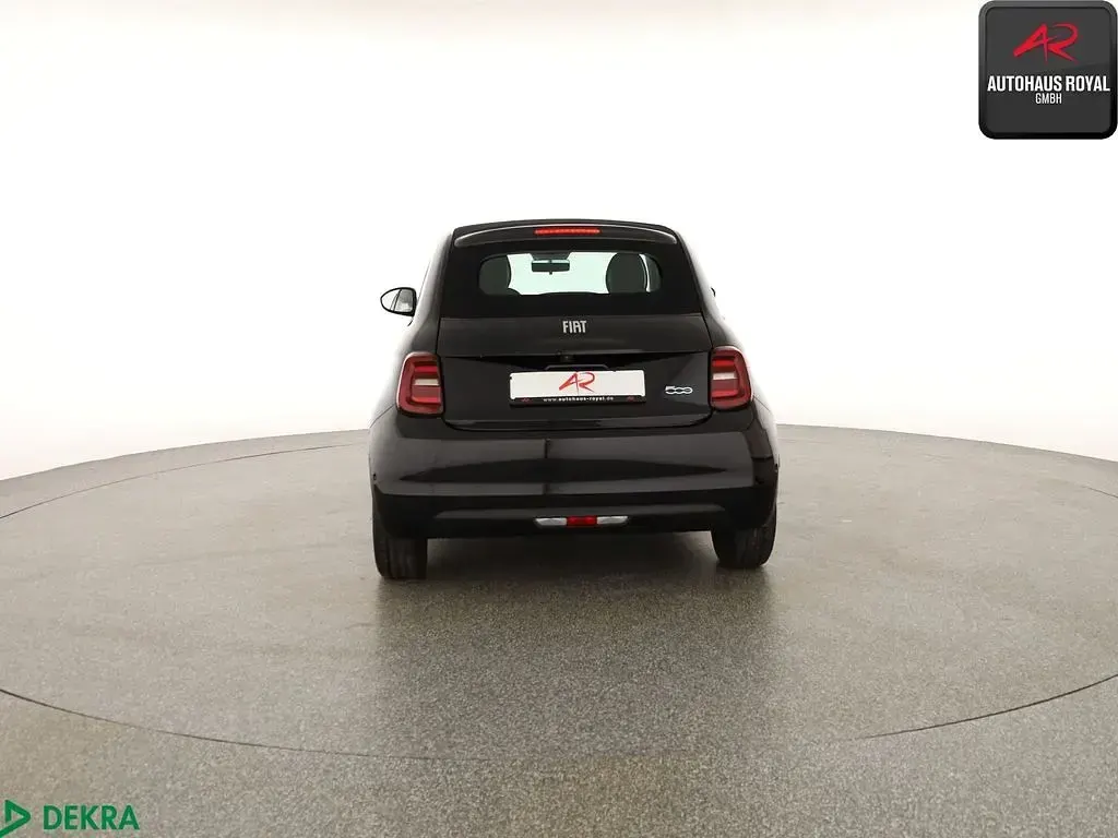 Gebraucht Fiat 500e 86 kW (118 PS) 2023 Schwarz Cabrio