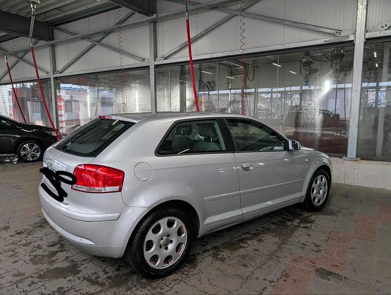 Gebraucht Audi A3 102 PS (75 kW) 2003 Silber Kleinwagen