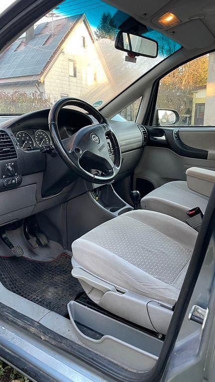 Gebraucht Opel Zafira Elegance 147 PS (108 kW) 2003 Grau Van / Kleinbus