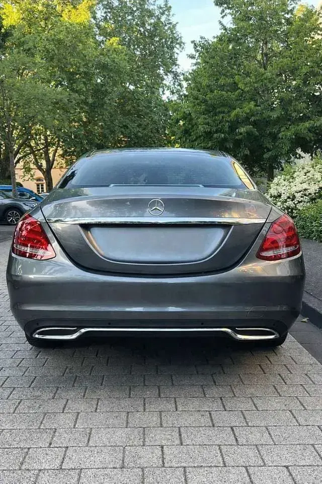 Gebraucht Mercedes C200 Avantgarde 184 PS (135 kW) 2018 Grau Limousine