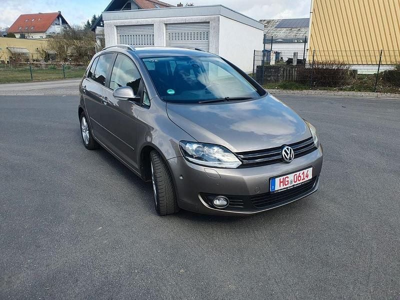 Gebraucht VW Golf Plus Cross Team 160 PS (117 kW) 2010 Braun Van / Kleinbus