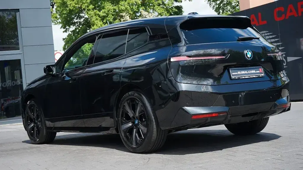 Gebraucht BMW iX Sport Line 384 kW (523 PS) 2024 Schwarz SUV
