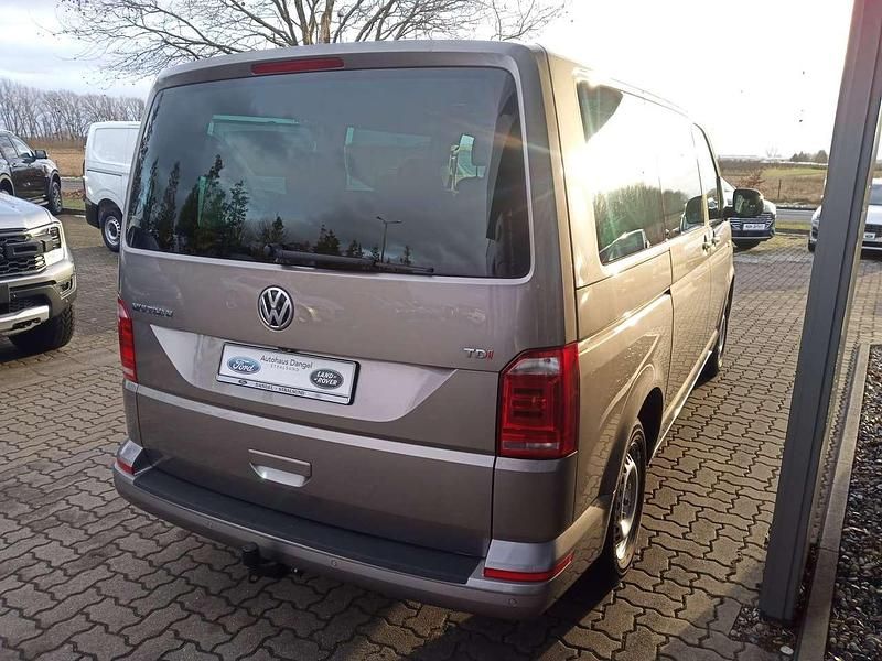Gebraucht VW T6 Comfortline 150 PS (110 kW) 2016 Mojave beige Van
