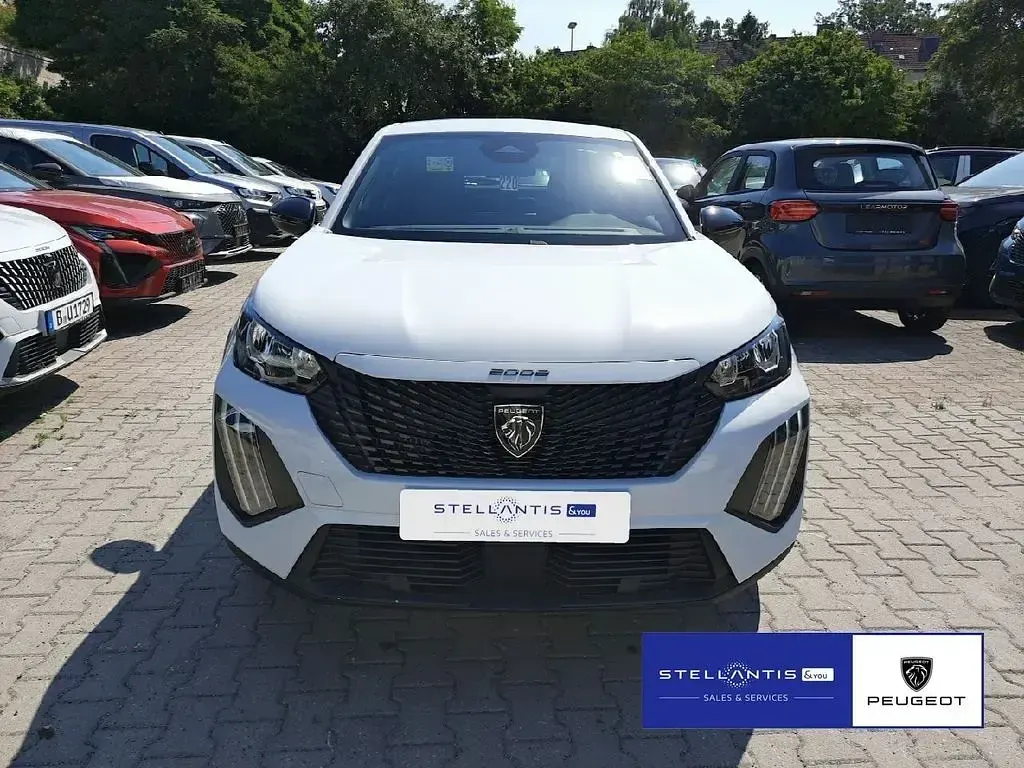 Neu Peugeot 2008 Style 101 PS (74 kW) 2026 Weiß SUV
