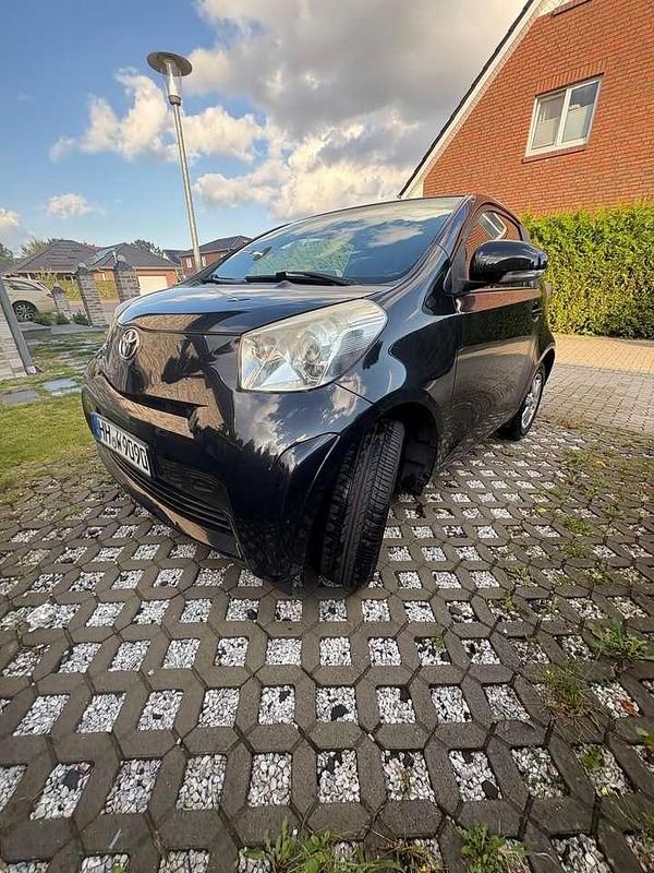 Gebraucht Toyota iQ 68 PS (50 kW) 2010 Kleinwagen