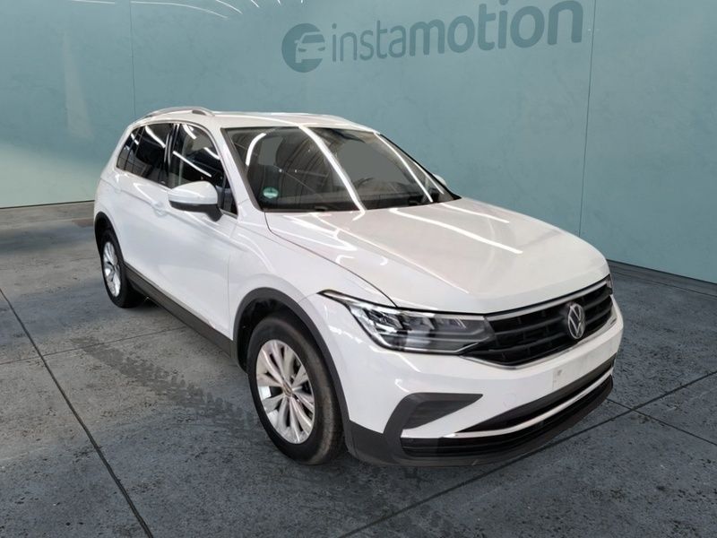 Weiß Gebraucht 2024 VW Tiguan Move SUV | 36.075 € (Fairer Preis) - Bild 1/3