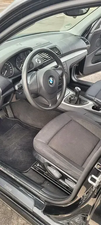 Gebraucht BMW 118 143 PS (105 kW) 2007 Schwarz Kleinwagen