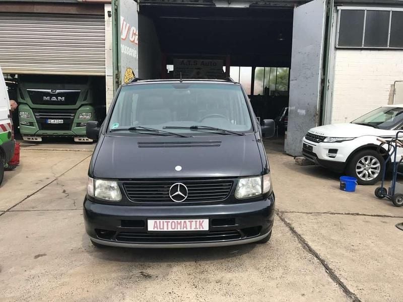 Gebraucht Mercedes V280 174 PS (127 kW) 1998 Schwarz Van / Kleinbus