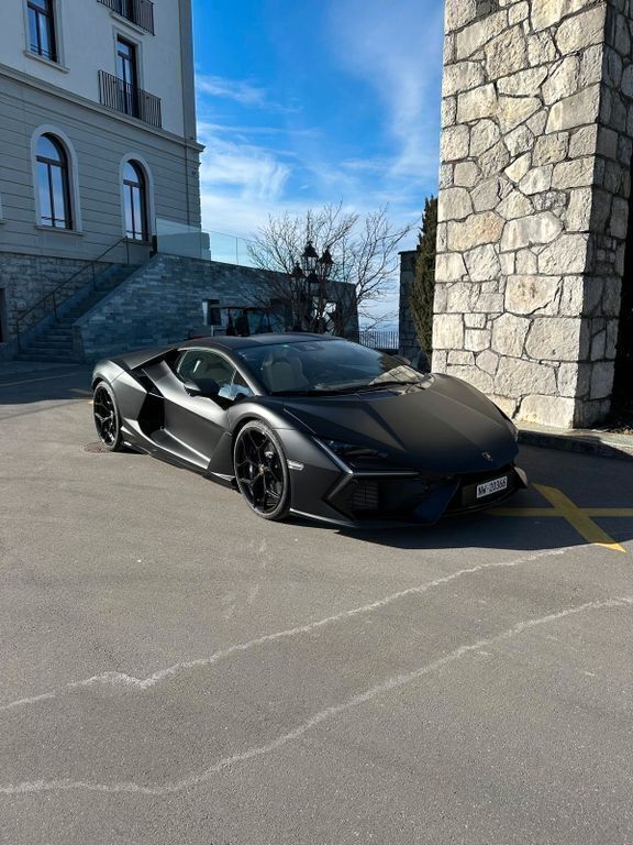 Gebraucht Lamborghini Revuelto 1016 PS (747 kW) 2024 Schwarz Coupé